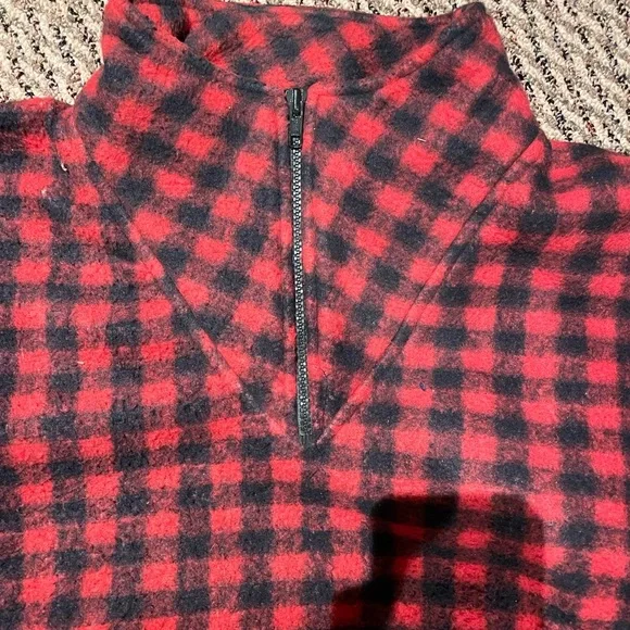 Badge Black and Red Checkered Sherpa Fleece Jacket - Picture 3 of 4